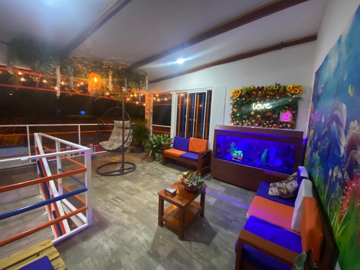 Acuarios Hostal Playa Ladrilleros Esterno foto