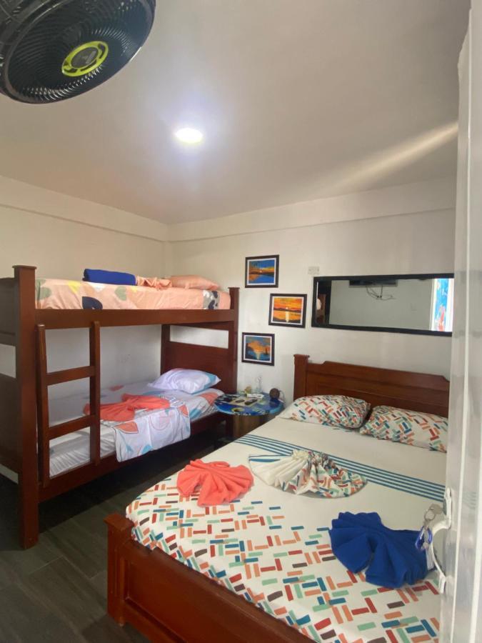 Acuarios Hostal Playa Ladrilleros Esterno foto